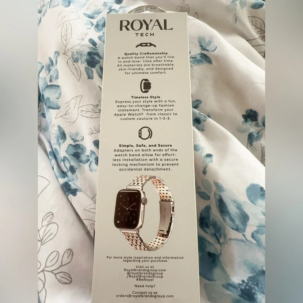 Royal Tech Silver Bling Band w/Tools to Adjust Links -Apple- 38MM/40MM/41MM NIB